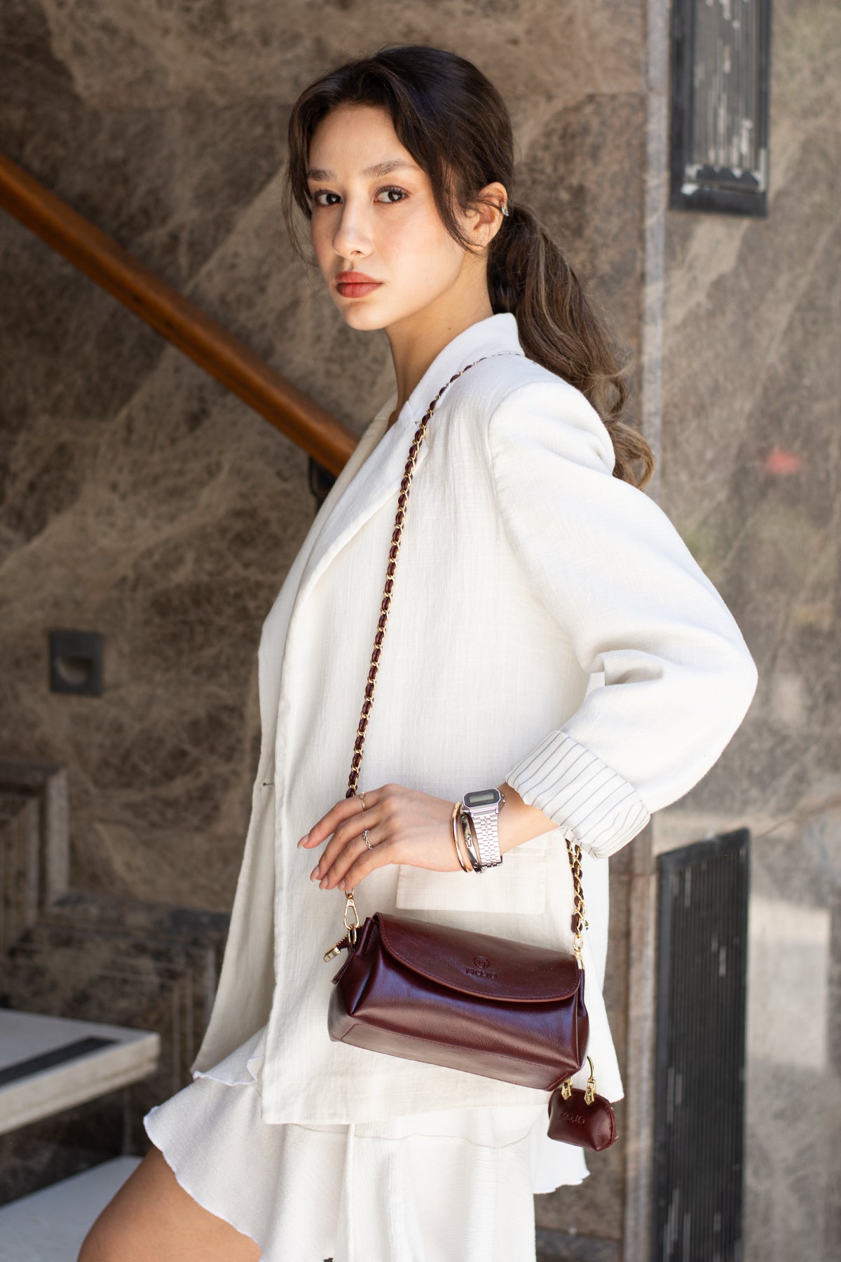 Renk: Bordo